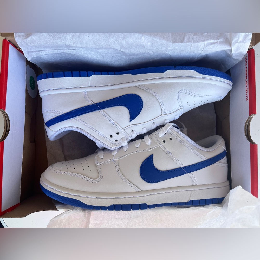 Nike Dunk Low retro white hyper royal blue